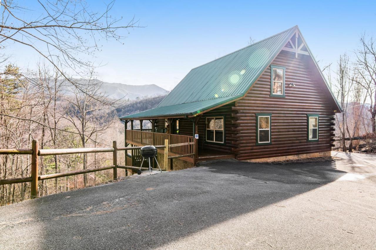 Triple Mountain View Villa Гетлинбург Екстериор снимка