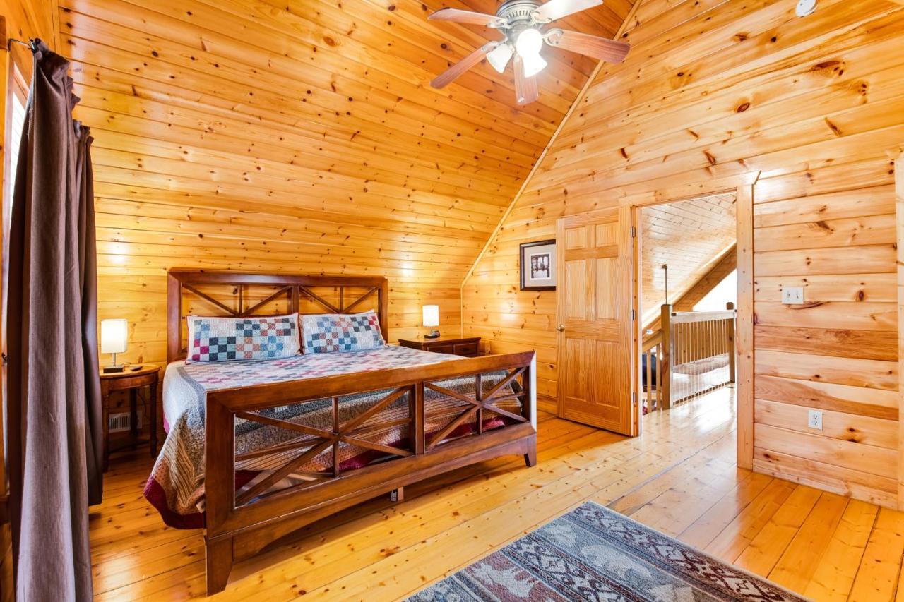 Triple Mountain View Villa Гетлинбург Екстериор снимка