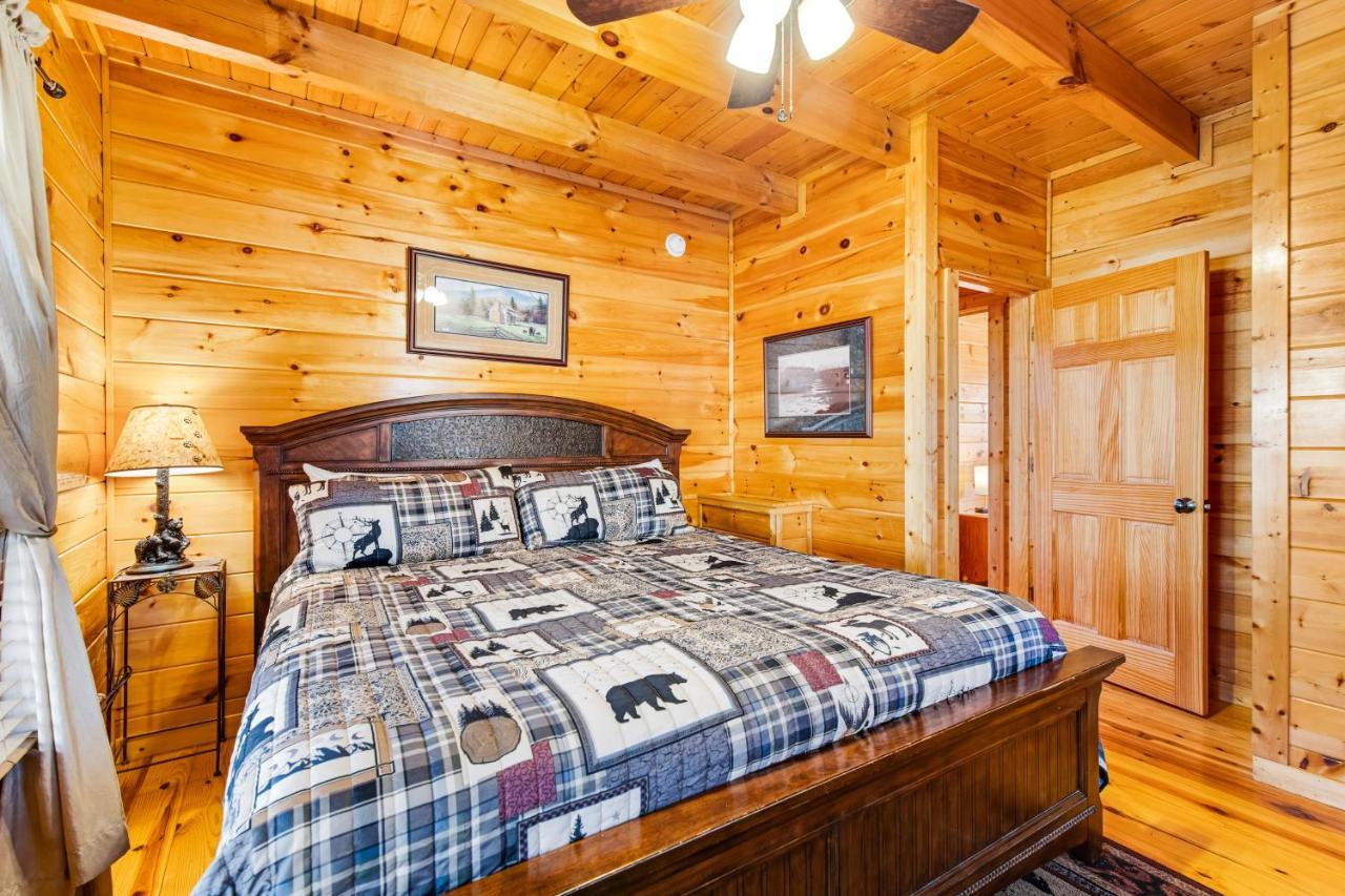 Triple Mountain View Villa Гетлинбург Екстериор снимка