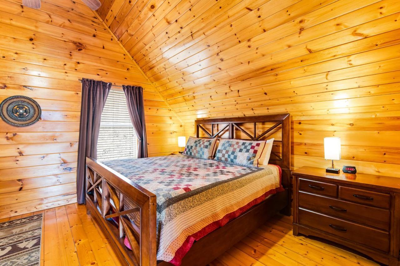 Triple Mountain View Villa Гетлинбург Екстериор снимка