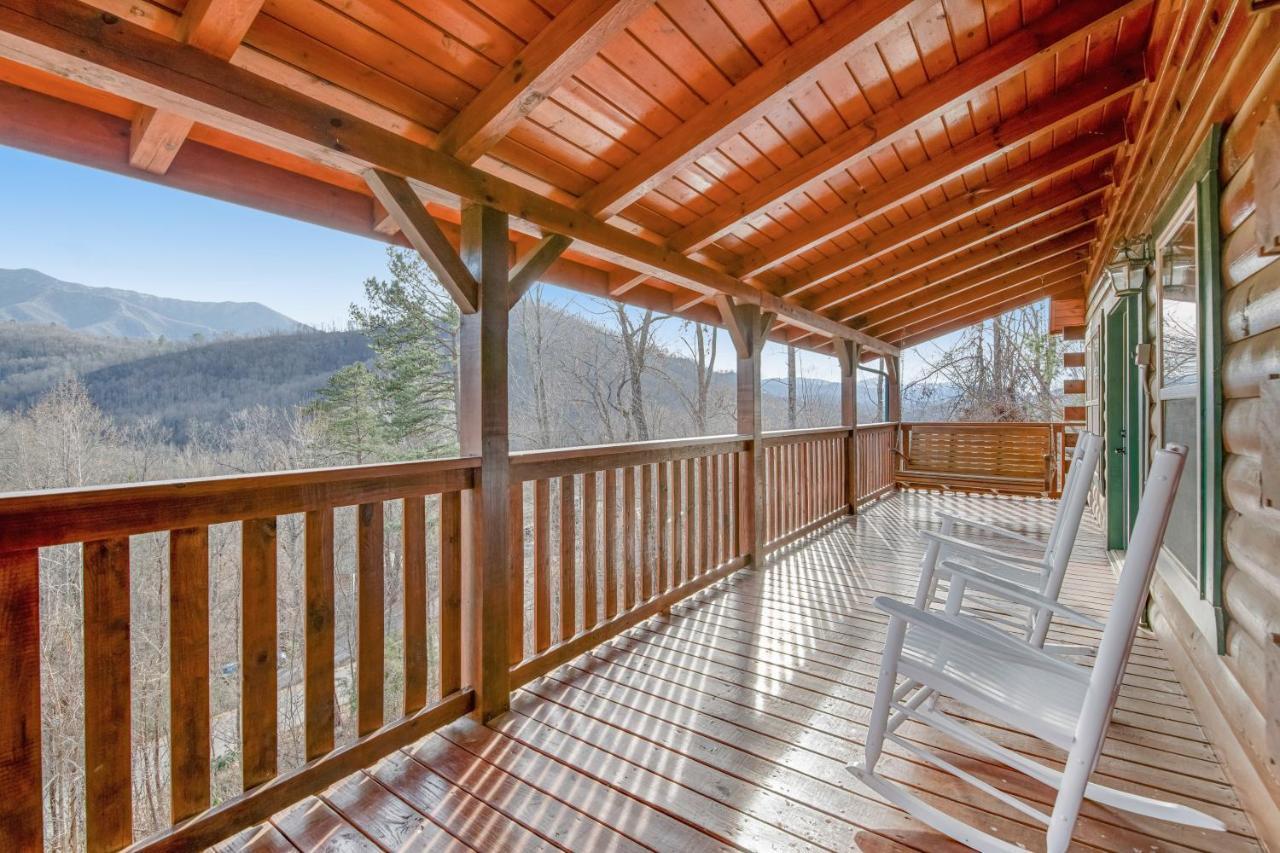 Triple Mountain View Villa Гетлинбург Екстериор снимка