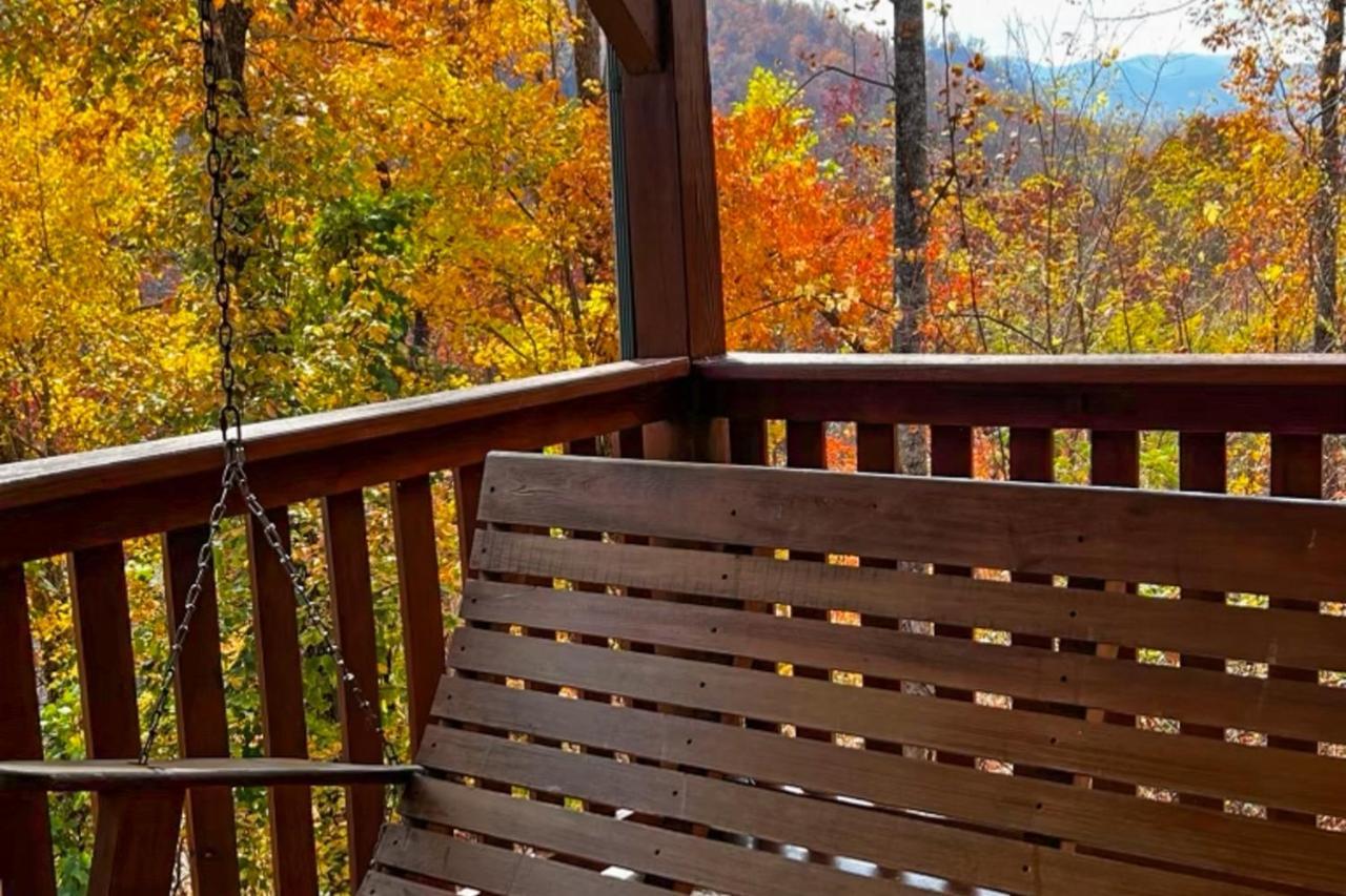 Triple Mountain View Villa Гетлинбург Екстериор снимка